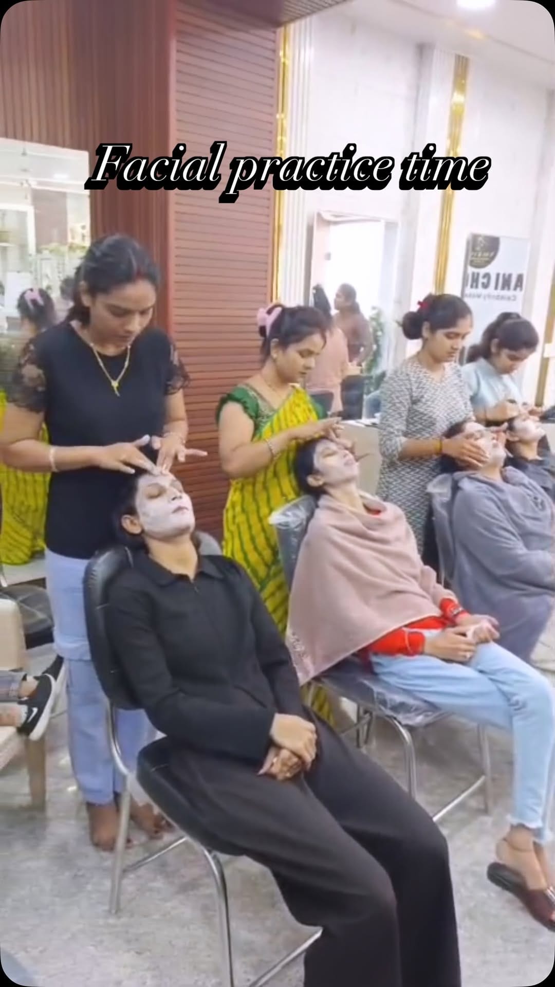 Post 7 by Shivani Choudhary on Instagram (video)