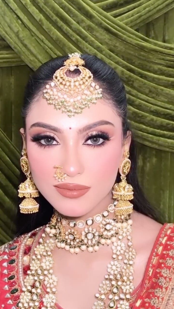 Post 3 by Shivani Choudhary on Instagram (video)