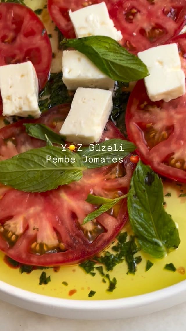 Post 4 by Büşra Nur Sarısoy Bakırhan✨ on Instagram (video)