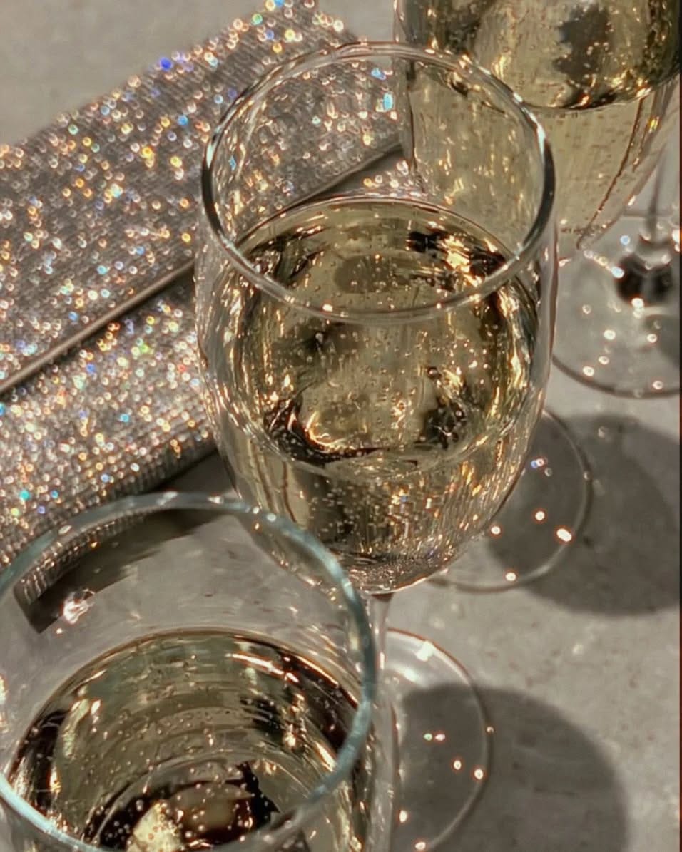 Post 5 by 𝒴𝓁𝑒𝓃𝒾𝒶 ✨ on Instagram (image)
