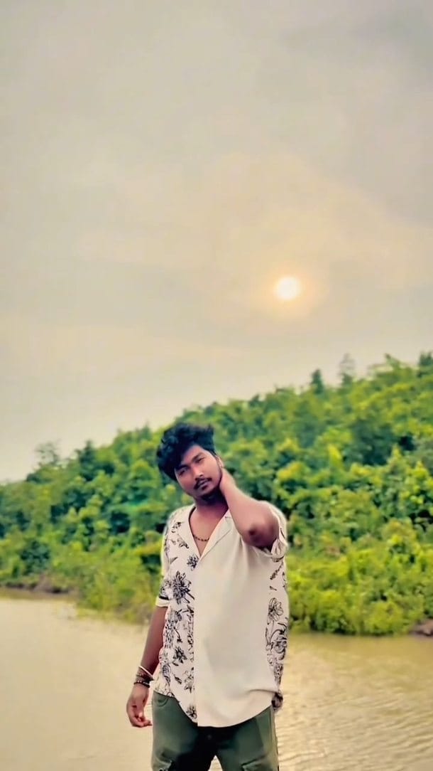Post 1 by 𝑼𝒅𝒊𝒕𝒚𝒂 𝑵𝒂𝒓𝒂𝒚𝒂𝒏 𝑴𝒂𝒉𝒂𝒌𝒖𝒅 on Instagram (video)