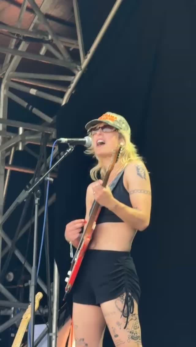 Post 6 by MELANIE BAKER on Instagram (video)