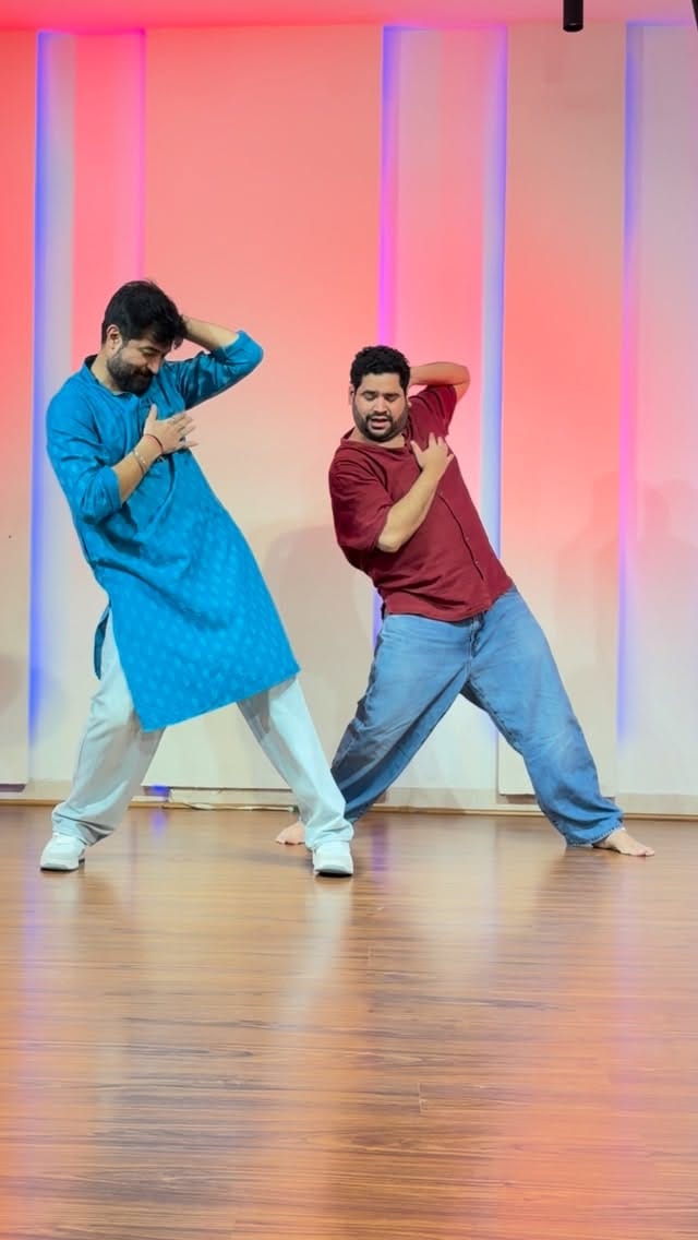 Post 3 by Rajat Bakshi on Instagram (video)