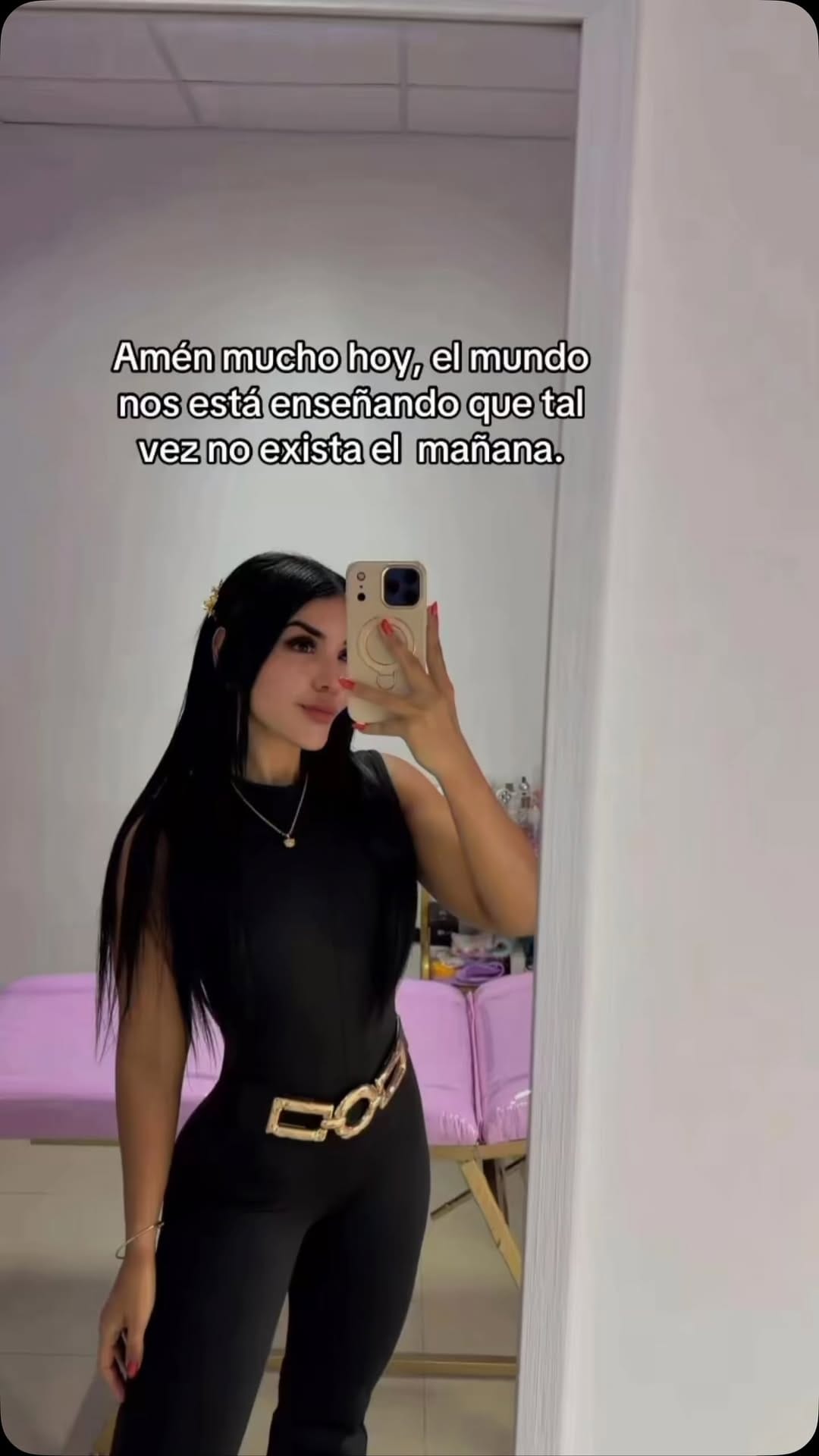 Post 3 by Deisy Vanegas on Instagram (video)