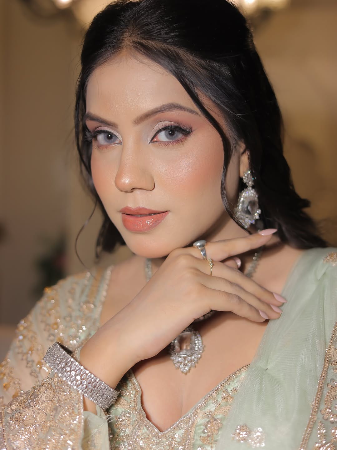 Post 1 by JasKaur Makeovers | Delhi Mua🫶💄 on Instagram (carousel)