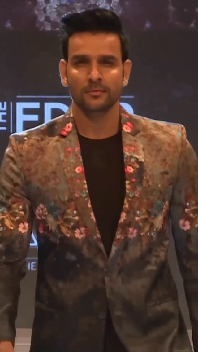 Post 4 by Abhishek Singh on Instagram (video)