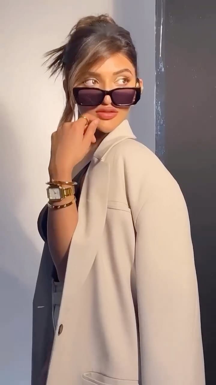 Post 10 by Raashika Shetty on Instagram (video)