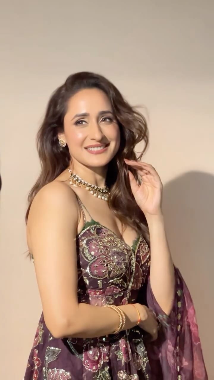 Post 8 by Raashika Shetty on Instagram (video)