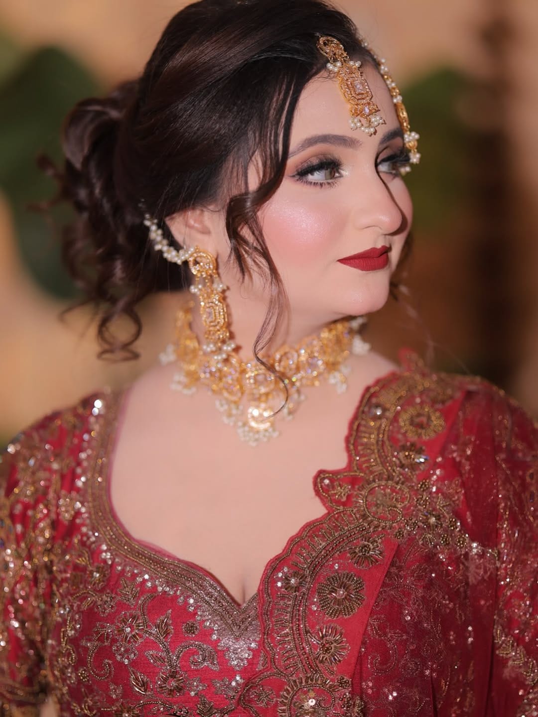 Post 3 by 𝐑𝐚𝐦𝐬𝐡𝐚 𝐀𝐥𝐢  𝐌𝐚𝐤𝐞𝐨𝐯𝐞𝐫'𝐬💄 on Instagram (image)