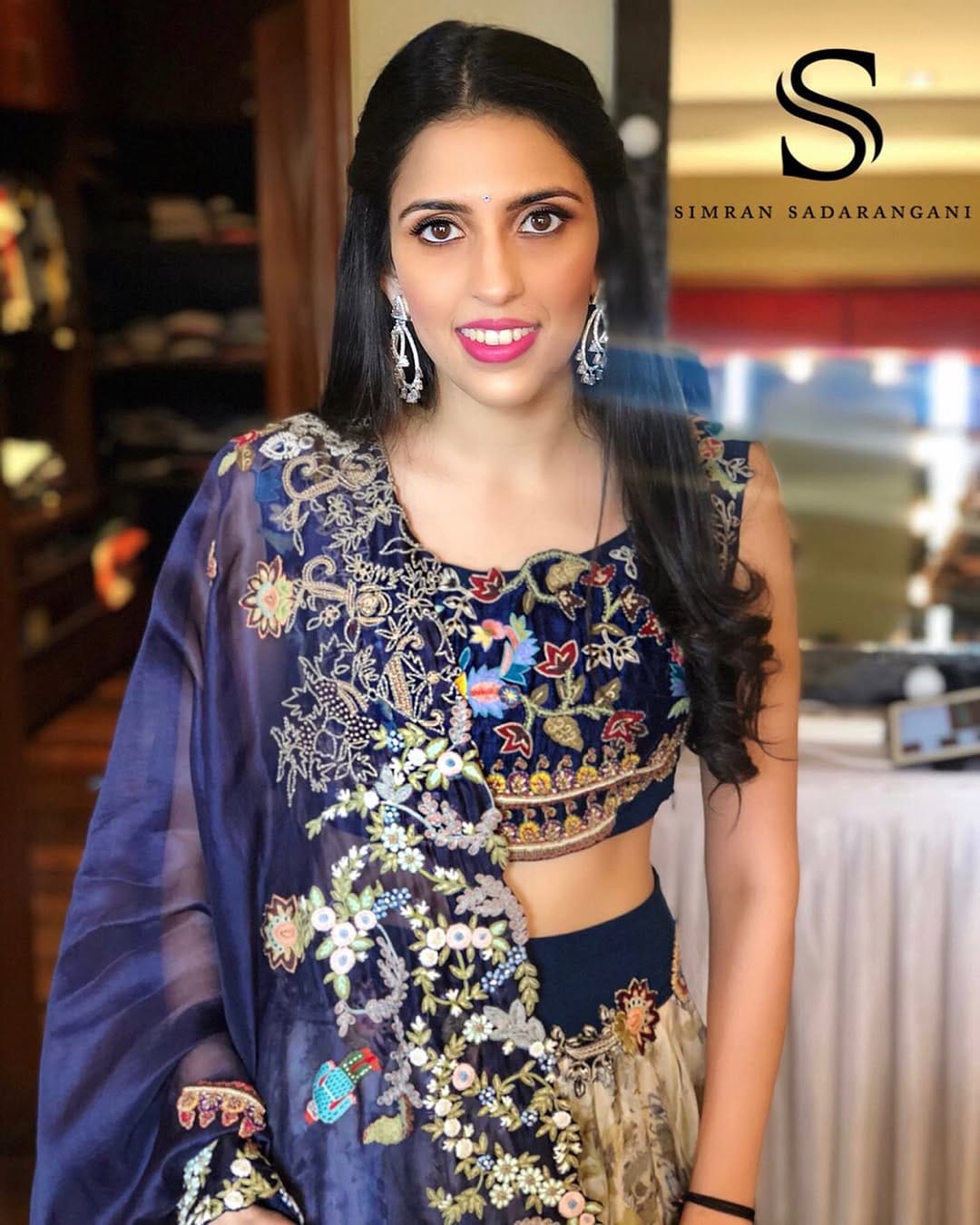 Post 10 by Simran S Bafna | Makeup Artist 🧿 on Instagram (carousel)