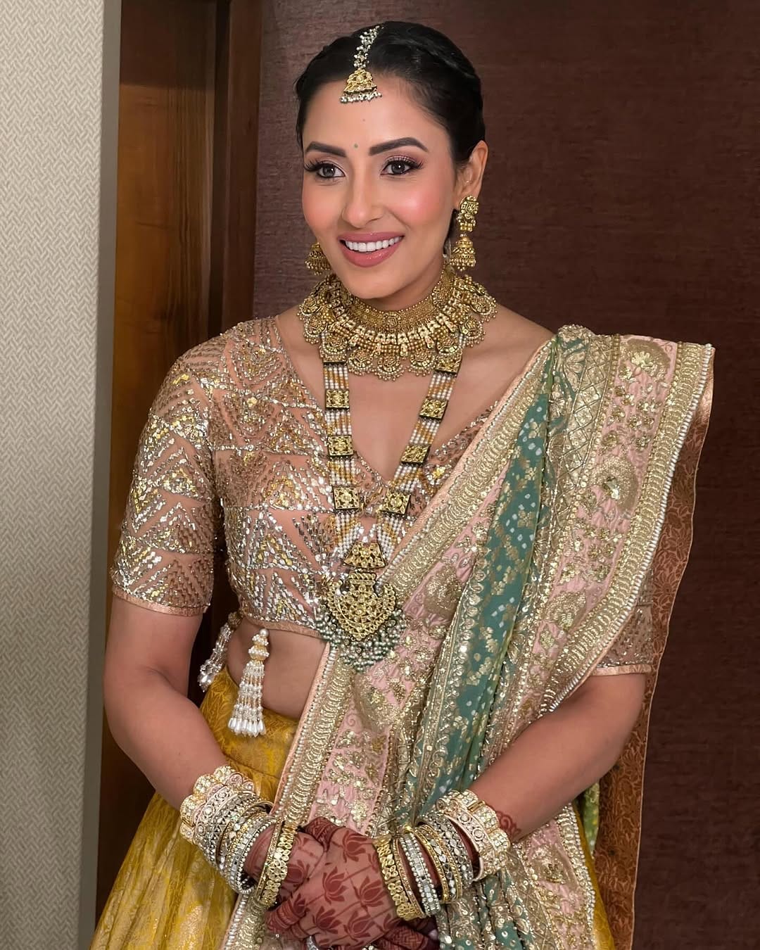 Post 9 by Simran S Bafna | Makeup Artist 🧿 on Instagram (carousel)