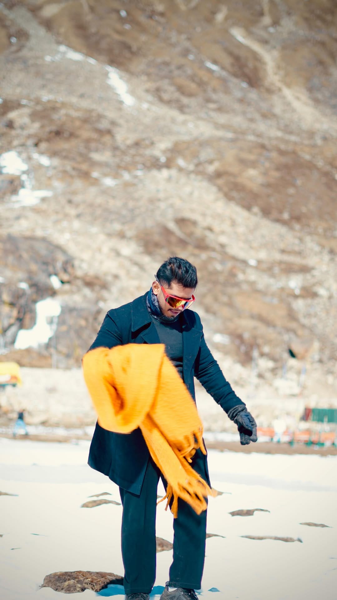 Post 8 by 𝐒𝐡𝐨𝐮𝐯𝐢𝐤 𝐌𝐢𝐭𝐫𝐚 on Instagram (video)