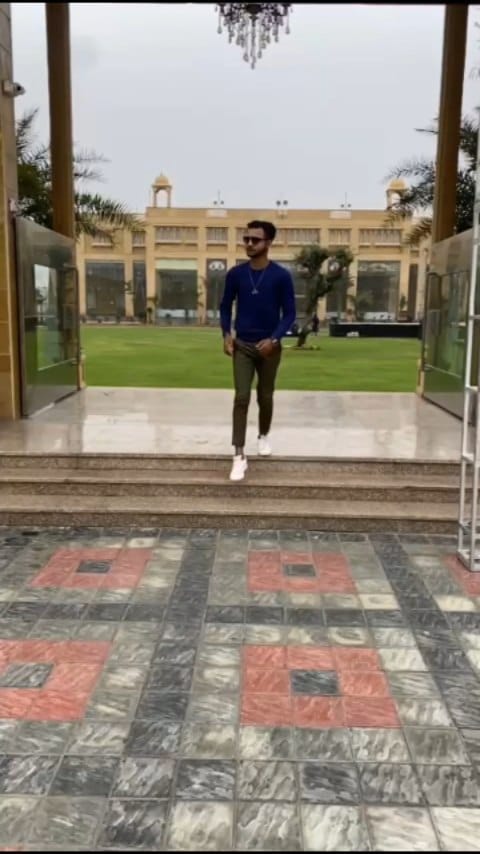 Post 8 by ABHISHEK PANDEY MODEL (B T W)🏆 on Instagram (video)