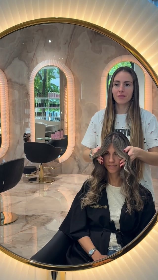 Post 5 by Sara boutique hairstylist on Instagram (video)