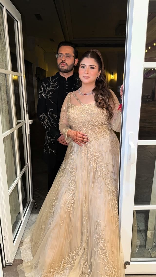 Post 9 by KOMAL VASWANI | Luxury Bridal makeup artist Nagpur on Instagram (video)