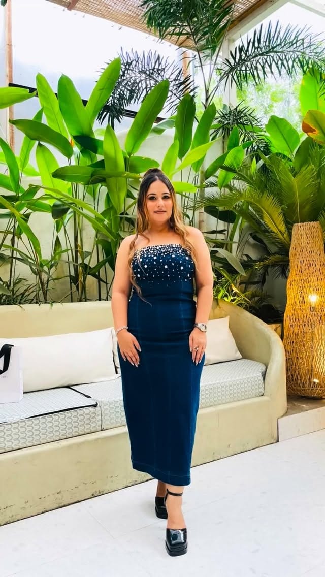 Post 5 by KOMAL VASWANI | Luxury Bridal makeup artist Nagpur on Instagram (video)