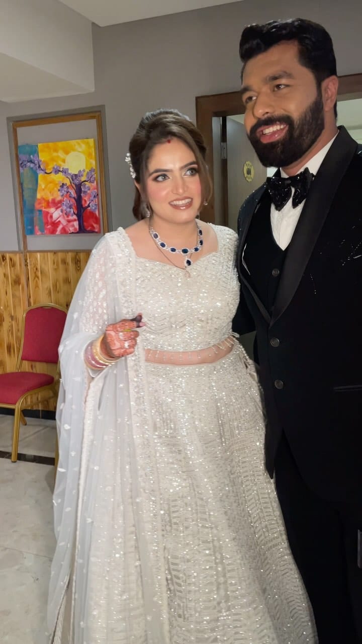 Post 10 by KOMAL VASWANI | Luxury Bridal makeup artist Nagpur on Instagram (video)