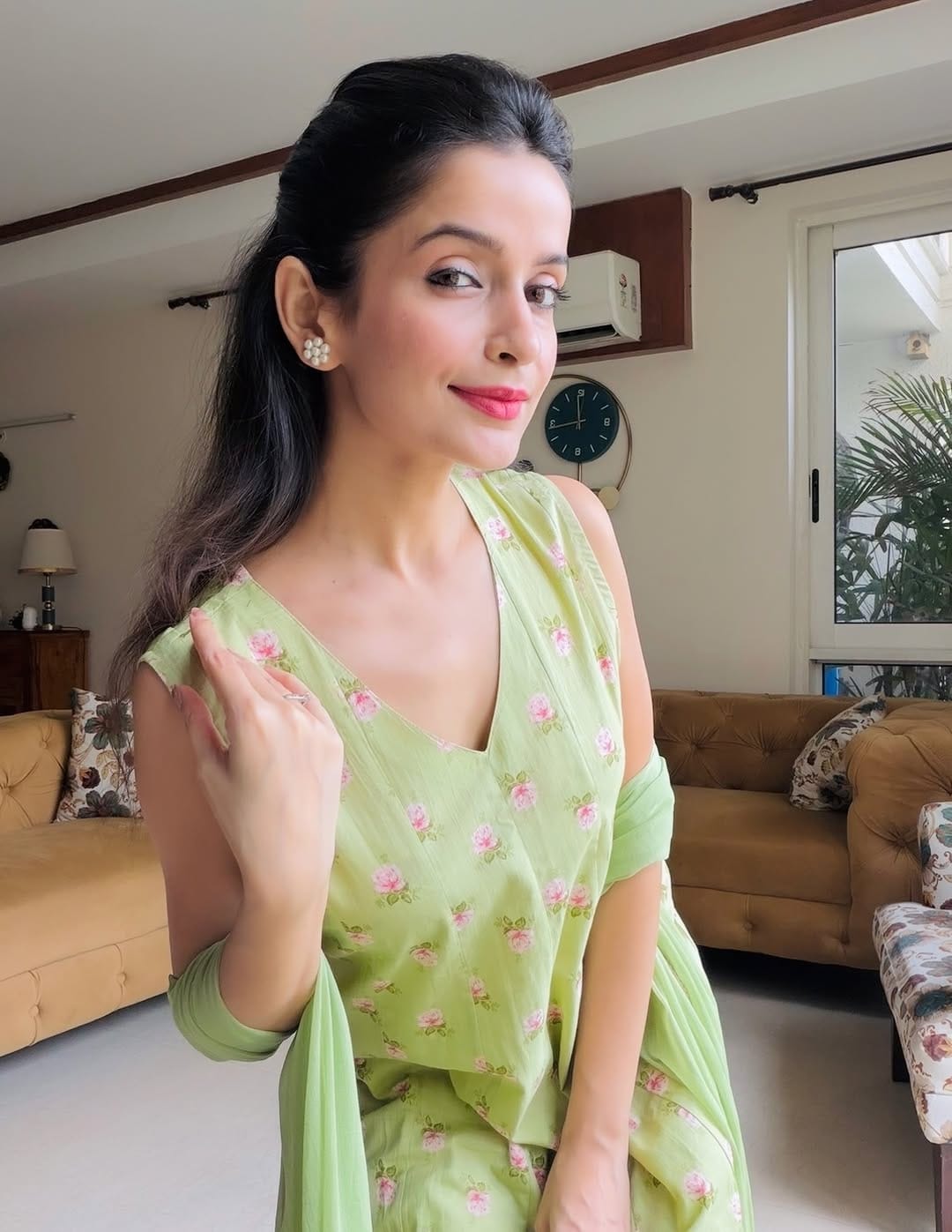 Post 6 by Richa Singh on Instagram (carousel)