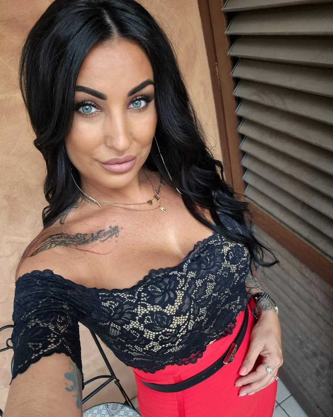 Post 6 by @evelyn_makeupartist on Instagram (image)