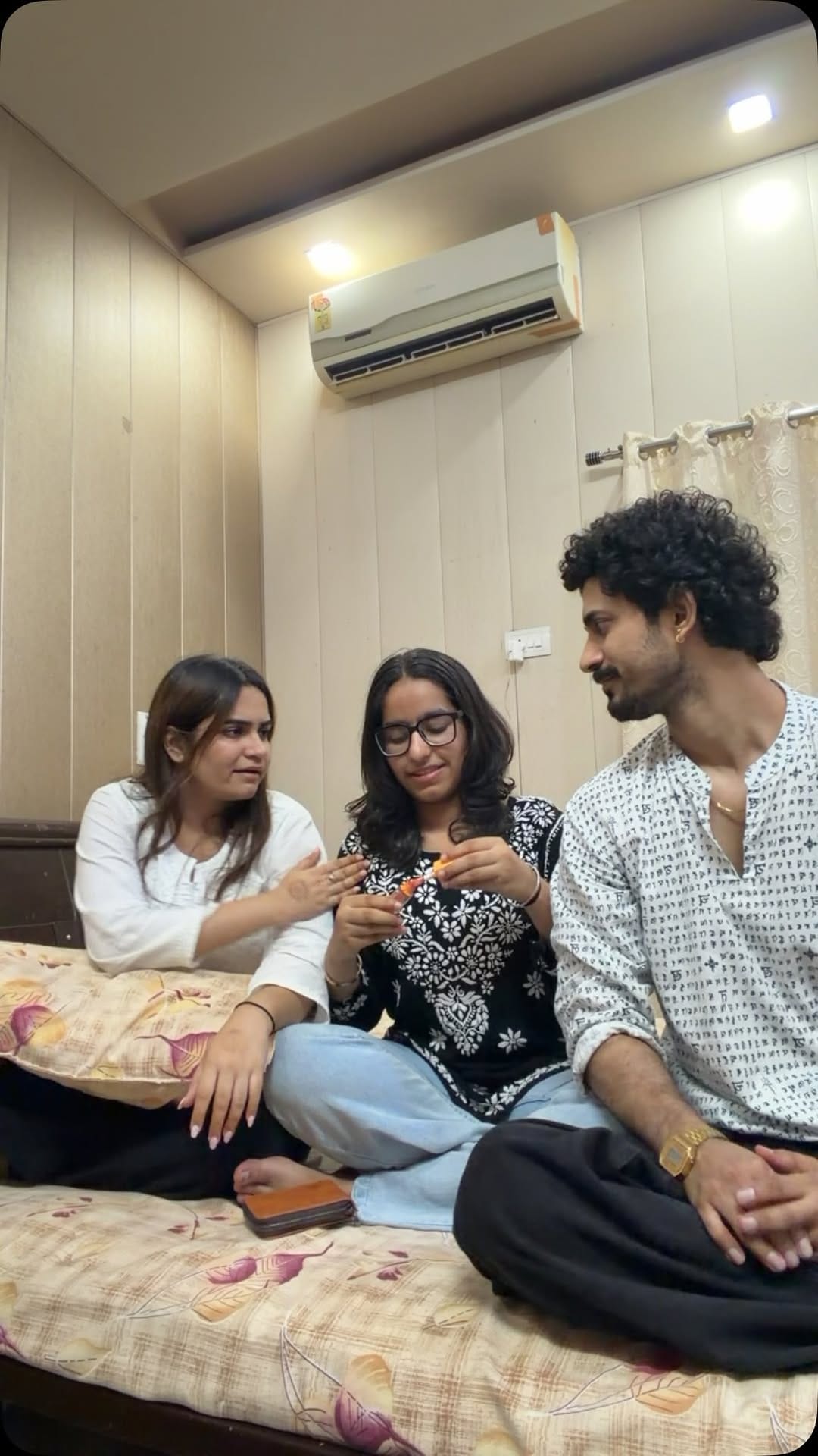 Post 4 by Rahul Gujral (Bunny🐰) on Instagram (video)