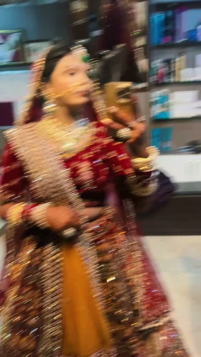 Post 4 by Rajji Goswami on Instagram (video)