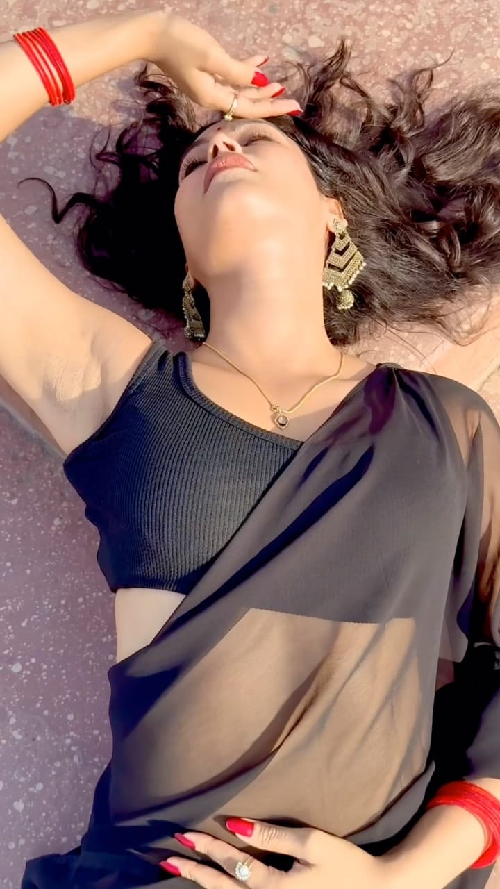 Post 3 by Arushima Varshney on Instagram (video)