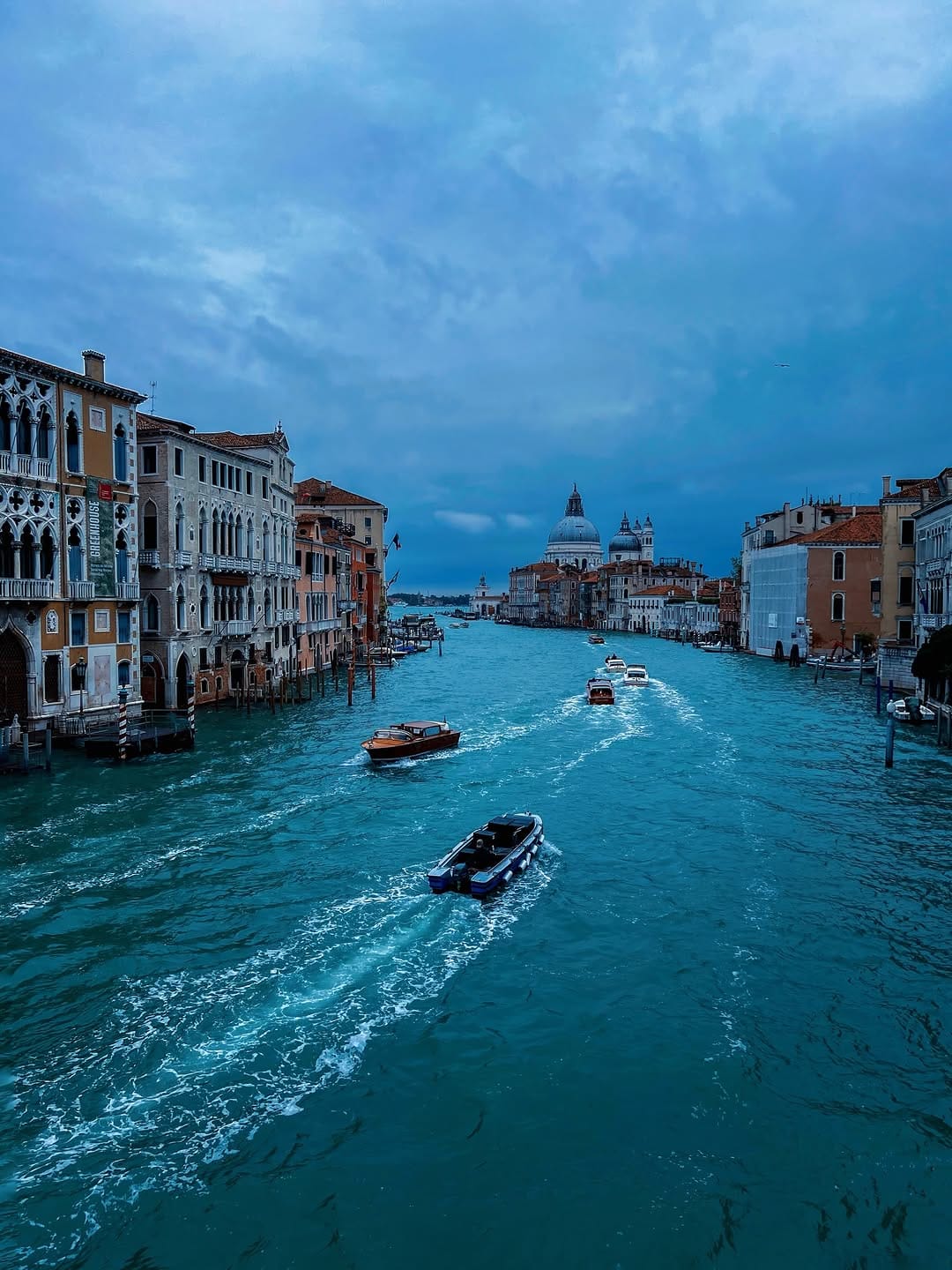 Post 7 by Lorenzo Cinotti on Instagram (image)