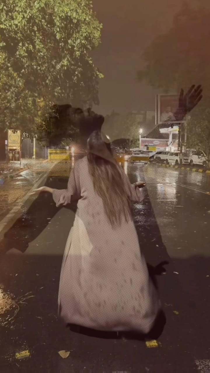 Post 6 by Falak khan on Instagram (video)