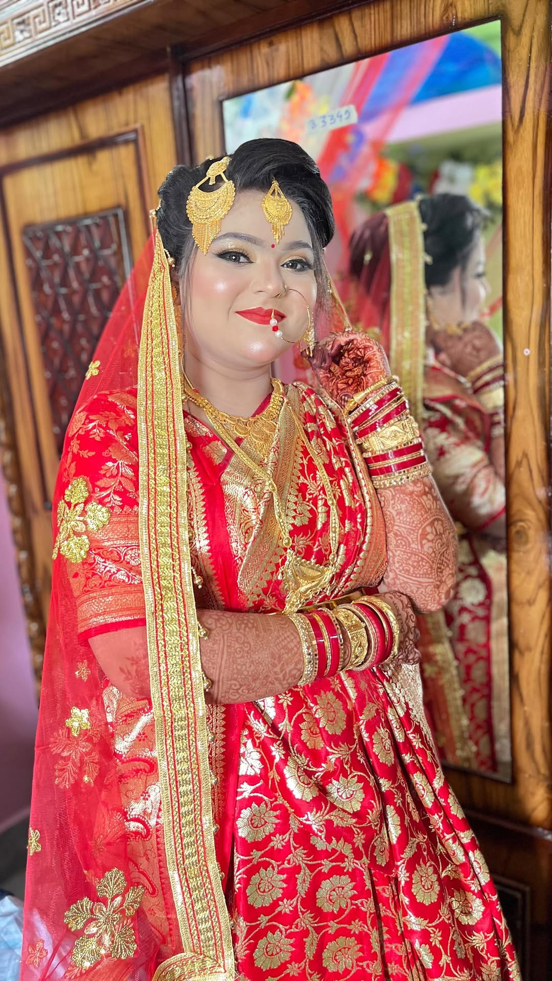 Post 9 by Priya kolkata makeupartist💅🏻💋💄 on Instagram (video)