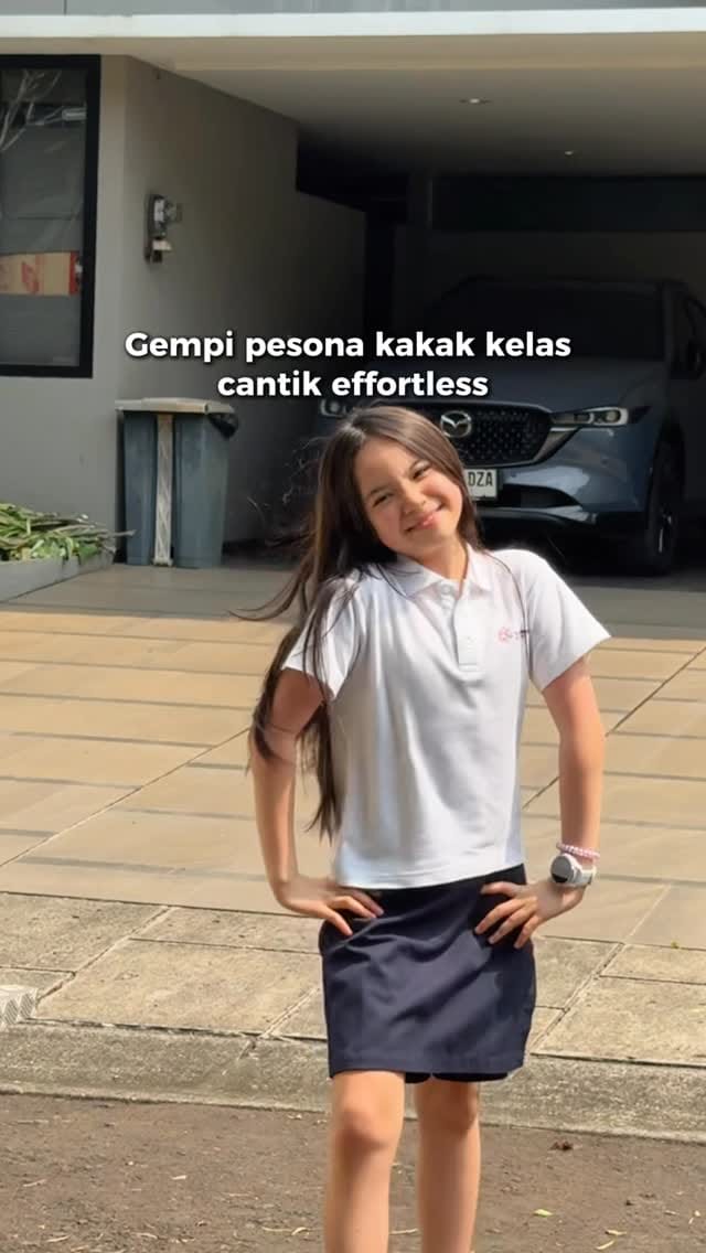 Post 8 by Anak Moell on Instagram (video)