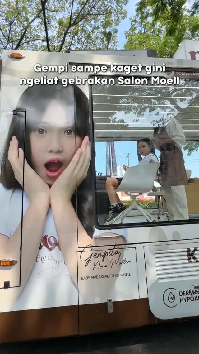 Post 7 by Anak Moell on Instagram (video)