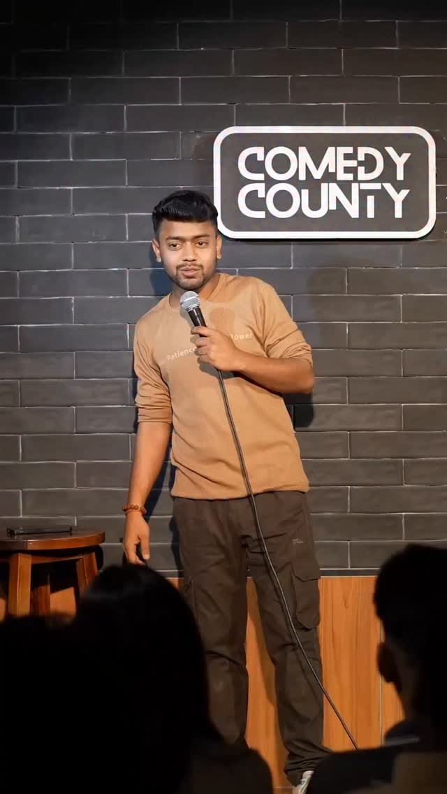 Post 6 by श्रीमान bakchod upadhyay on Instagram (video)