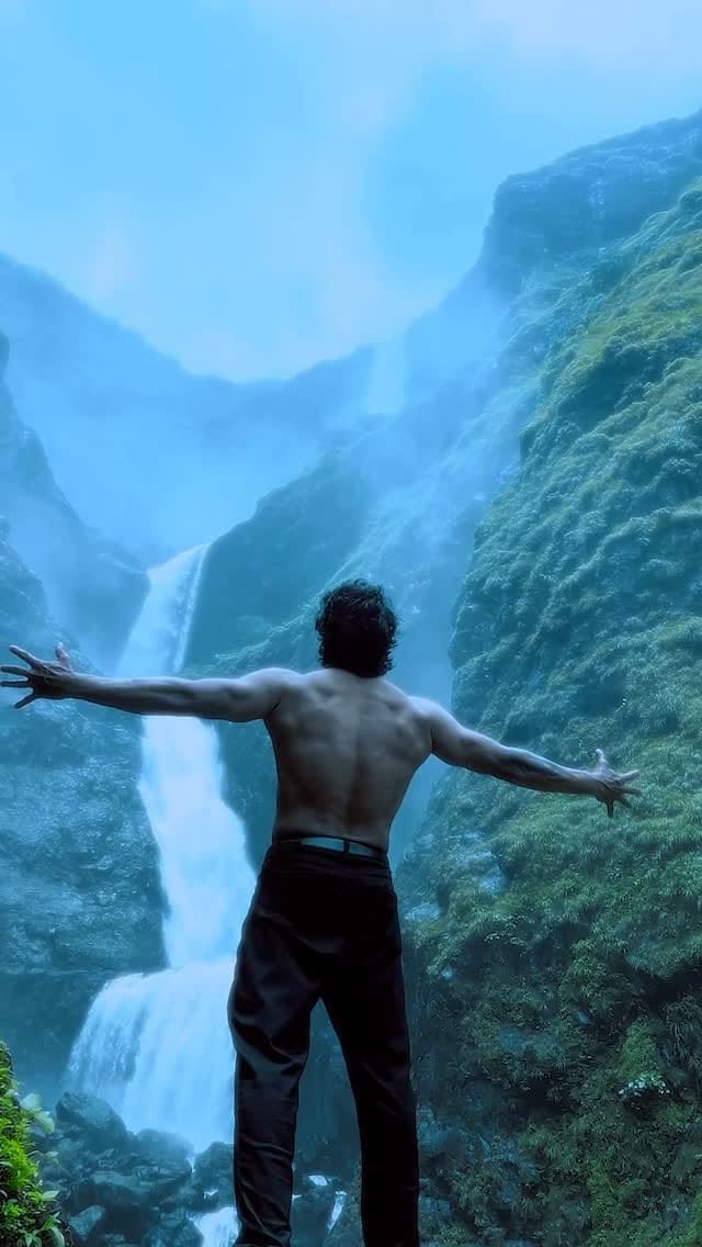 Post 1 by Monu Singh Thakur on Instagram (video)