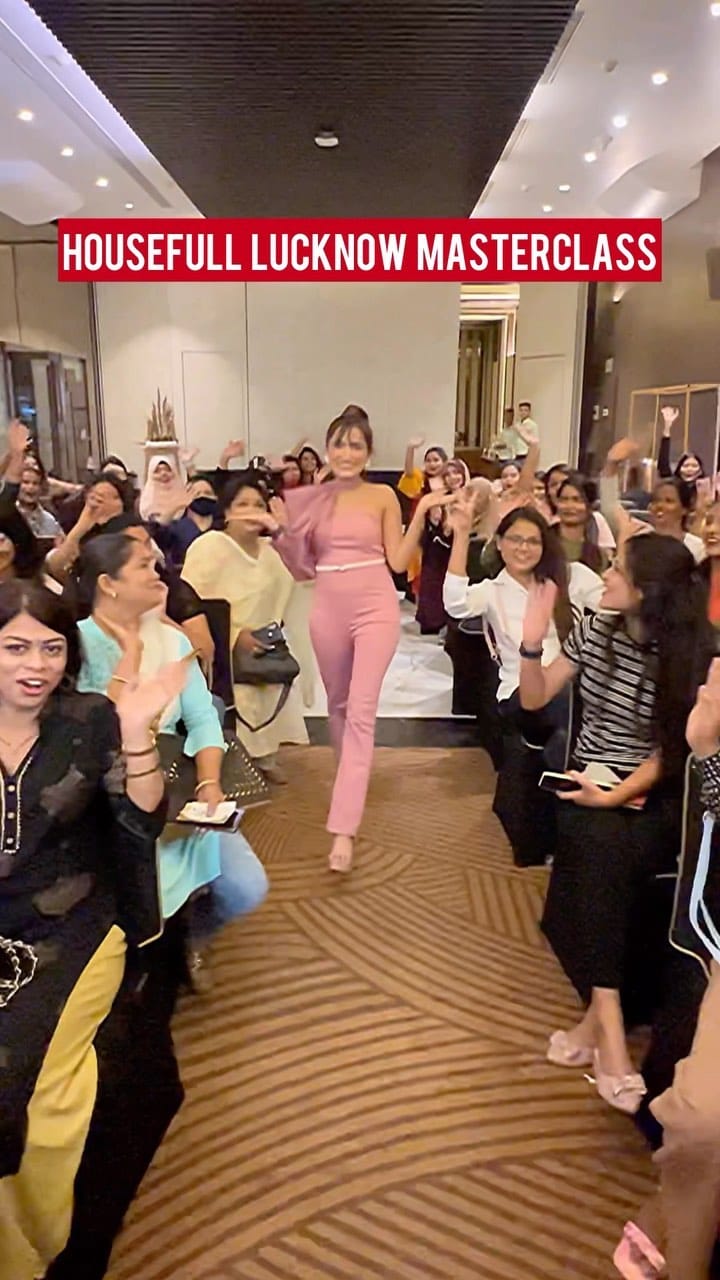 Post 9 by Shreya Jaiswal | Lucknow Bridal Makeup Artist on Instagram (video)