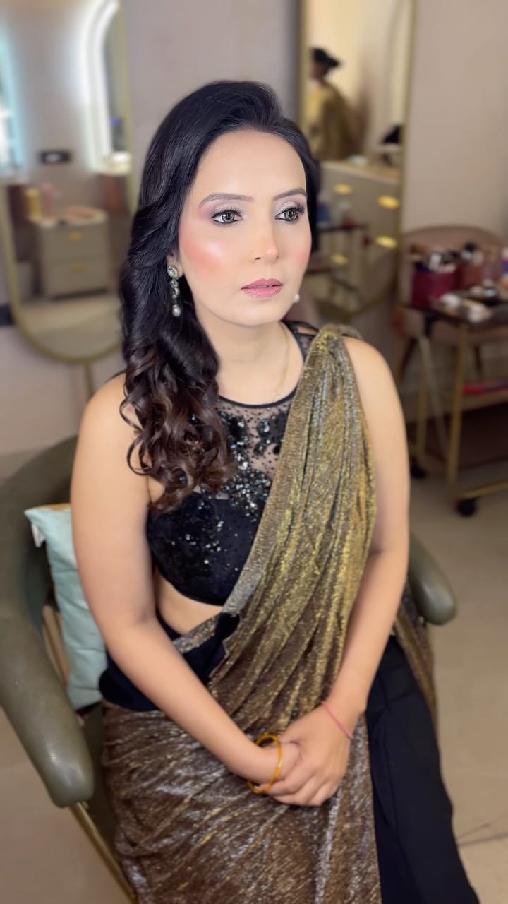 Post 1 by Aaina Goel on Instagram (video)