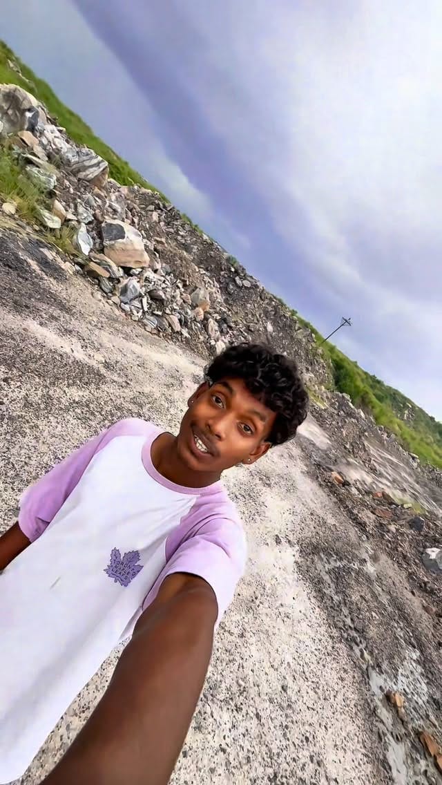Post 1 by Amit Lx Lohra on Instagram (video)