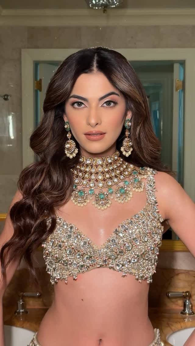 Post 5 by Anshika Rauthan | Makeup Artist on Instagram (video)