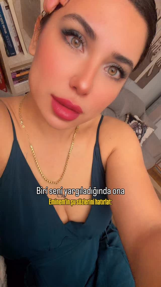 Post 1 by Duvarsanatı Seda Karapınar on Instagram (video)