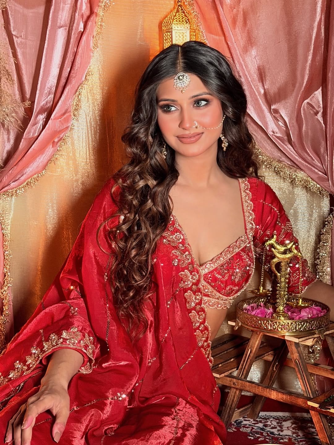 Post 6 by Esha Sharma Makeup on Instagram (image)