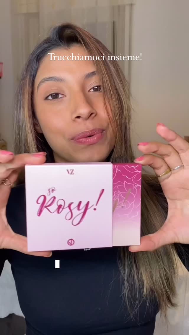 Post 5 by 𝐕𝐚𝐧𝐞𝐬𝐬𝐚 𝐙𝐢𝐥𝐞𝐭𝐭𝐢 𝐂𝐨𝐬𝐦𝐞𝐭𝐢𝐜𝐬 on Instagram (video)