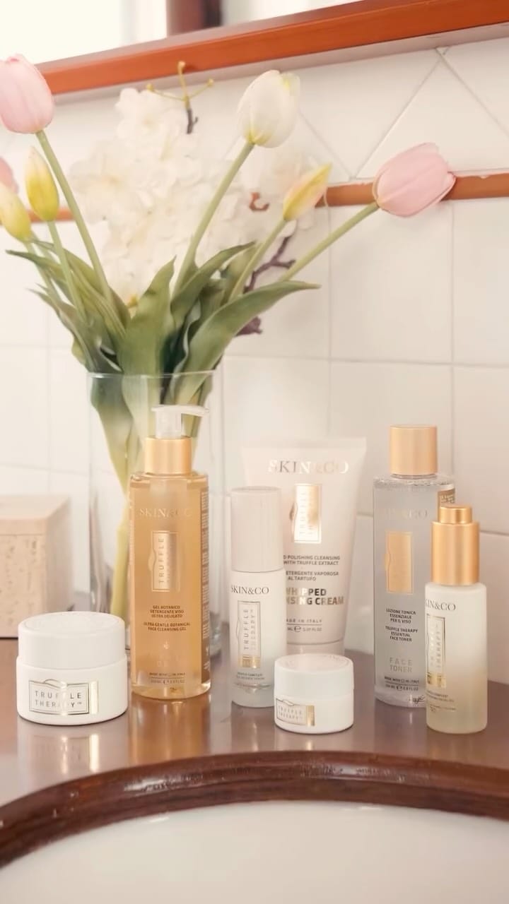 Post 9 by SKIN&CO on Instagram (video)