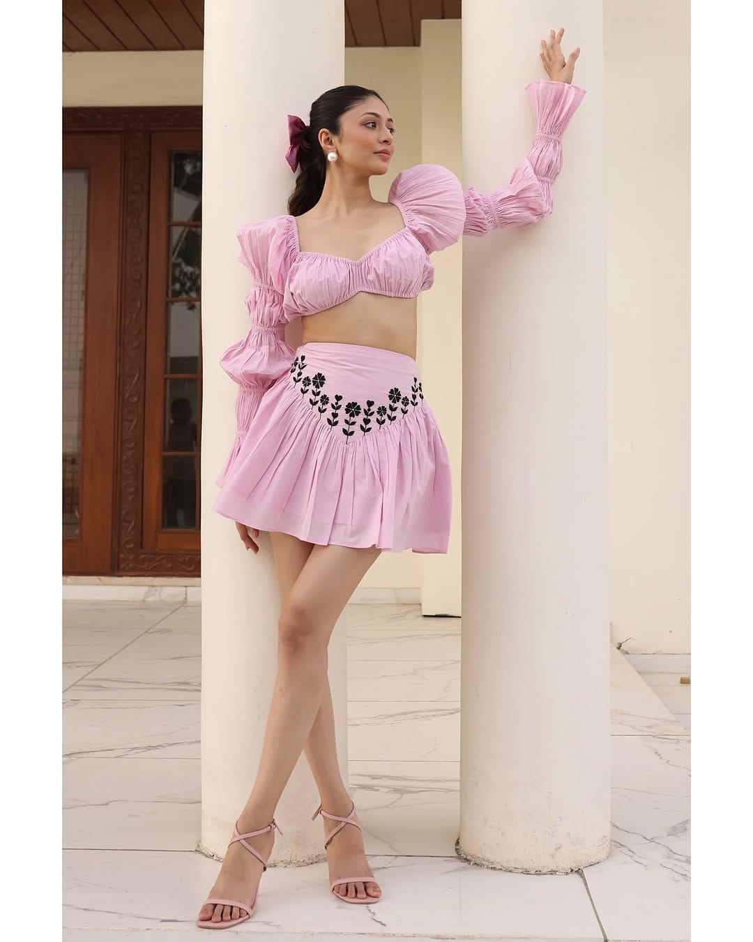 Post 8 by Ritvi Dadia | Fashion Model on Instagram (carousel)