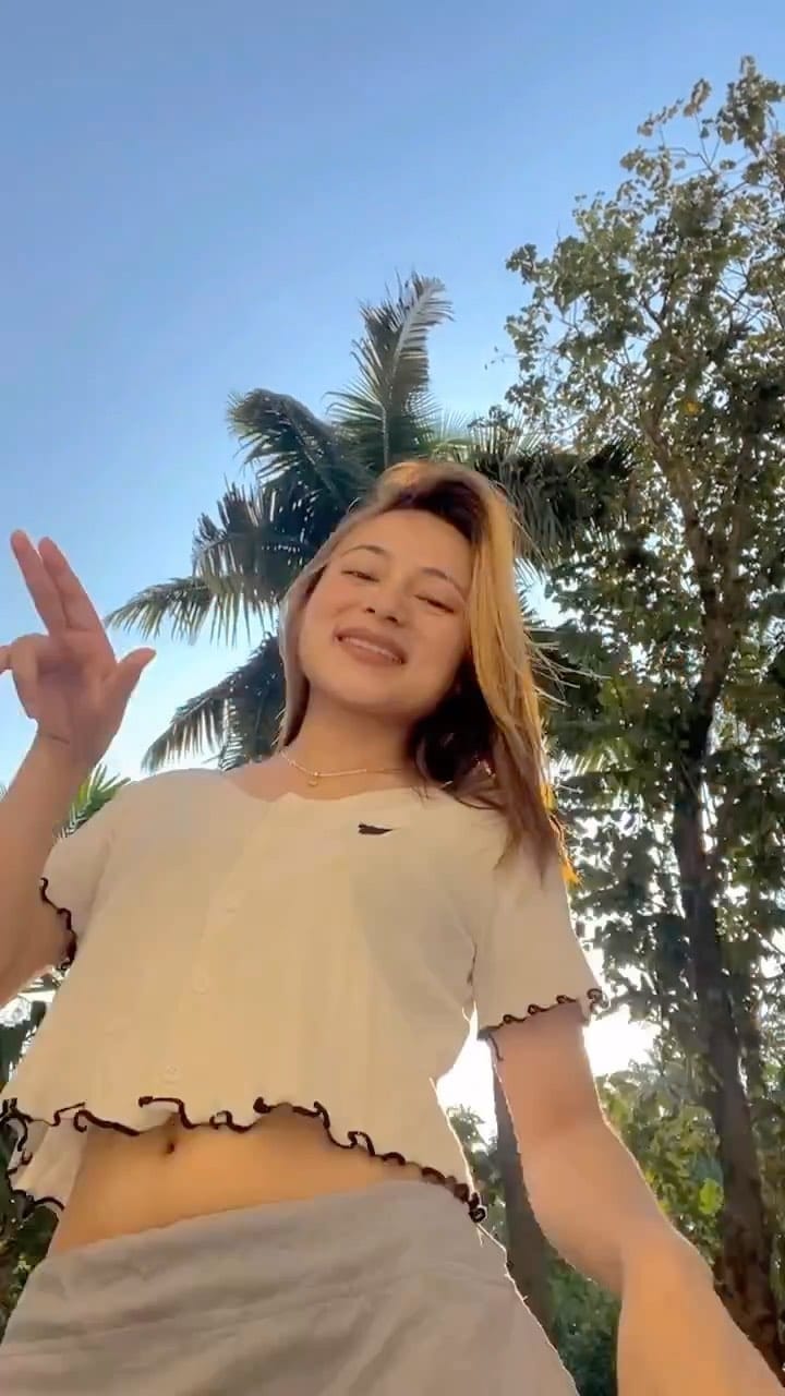 Post 10 by Sonika Subba💜 on Instagram (video)