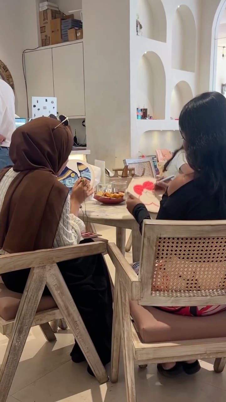 Post 5 by Hana ✨ on Instagram (video)