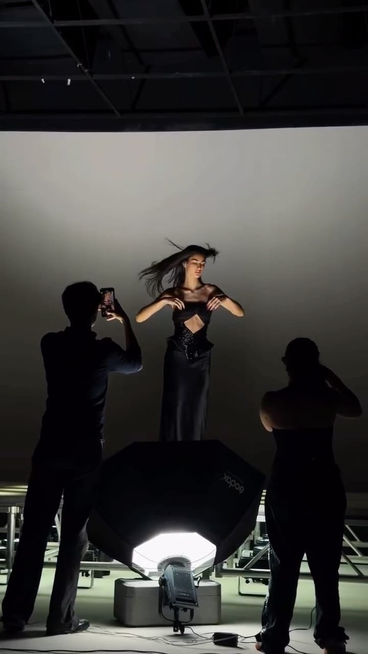 Post 9 by SAFFI MAKEUP ARTIST on Instagram (video)