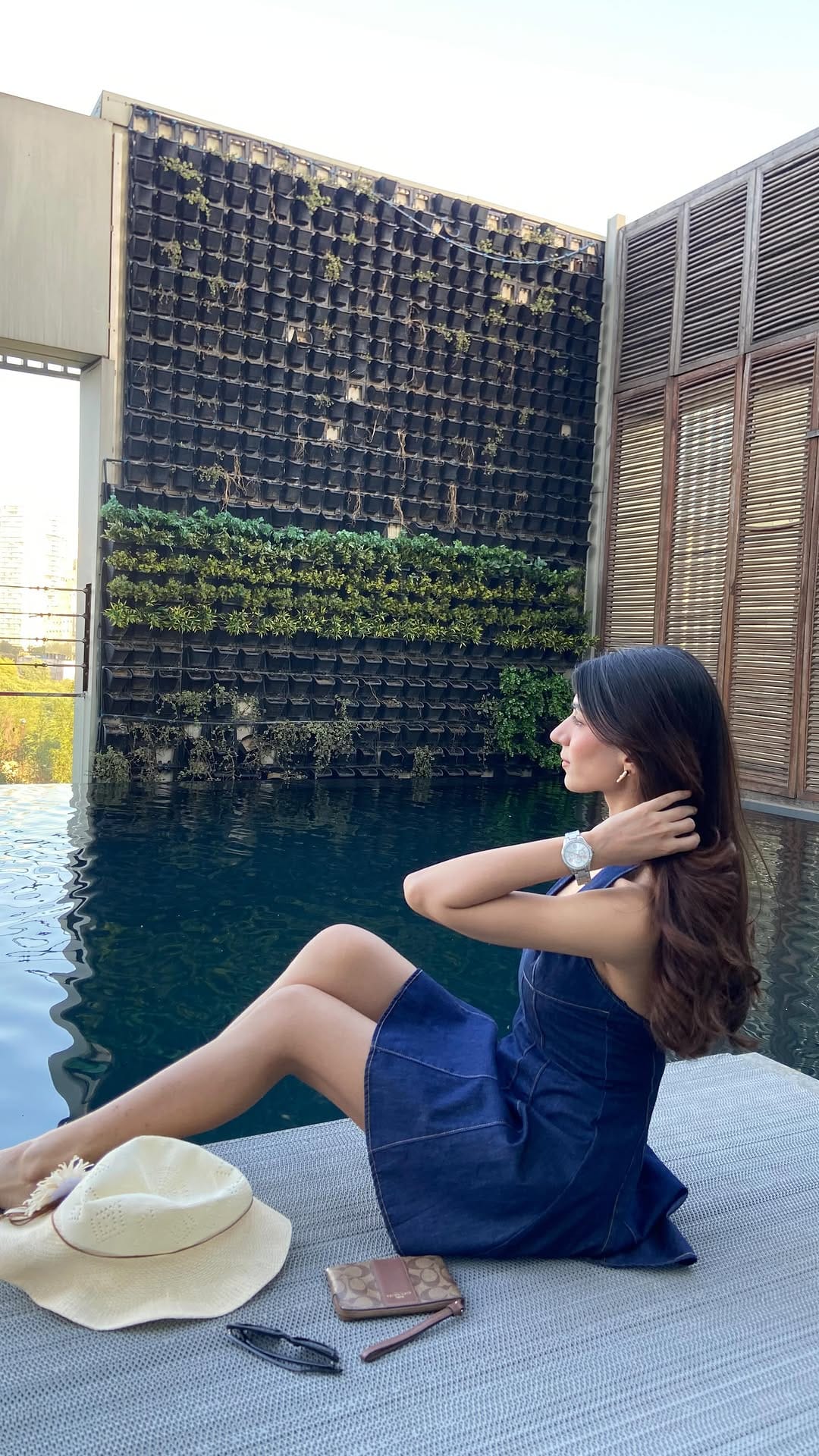 Post 9 by Aishwarya Bhutani on Instagram (video)