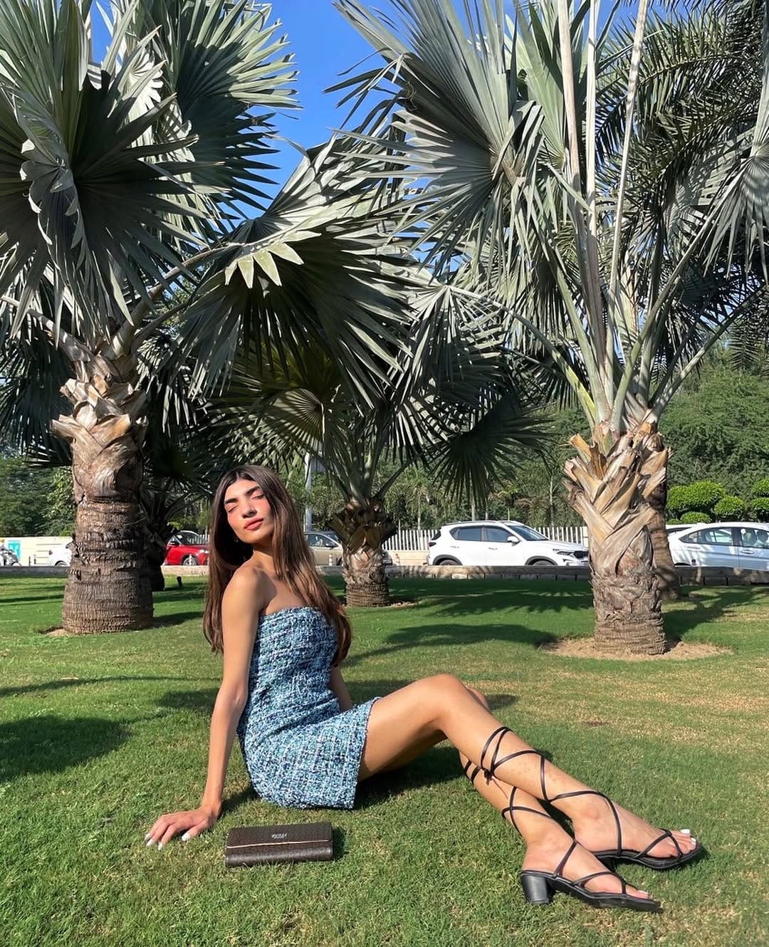 Post 7 by Aishwarya Bhutani on Instagram (carousel)