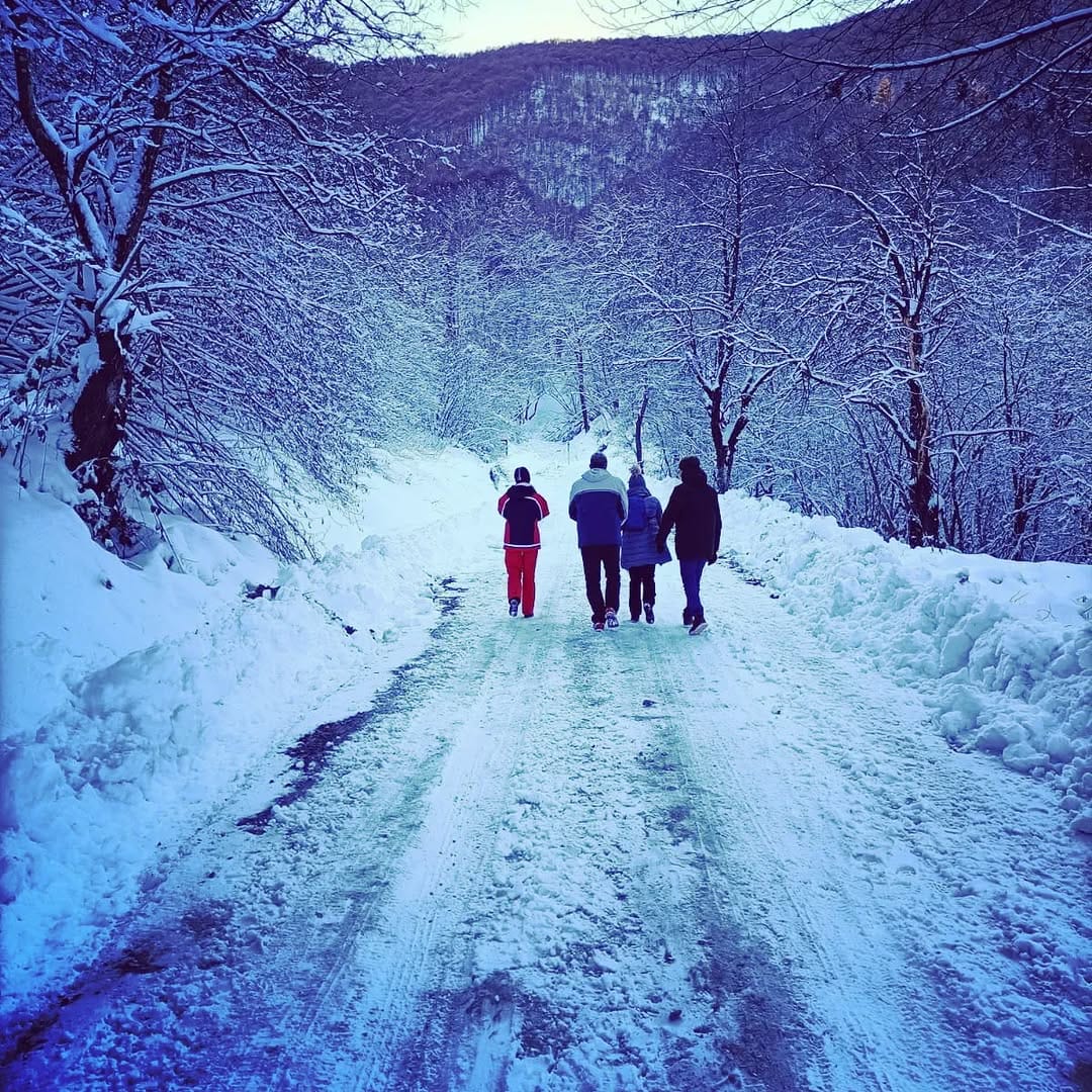 Post 2 by 🌙Mavi✨ on Instagram (image)