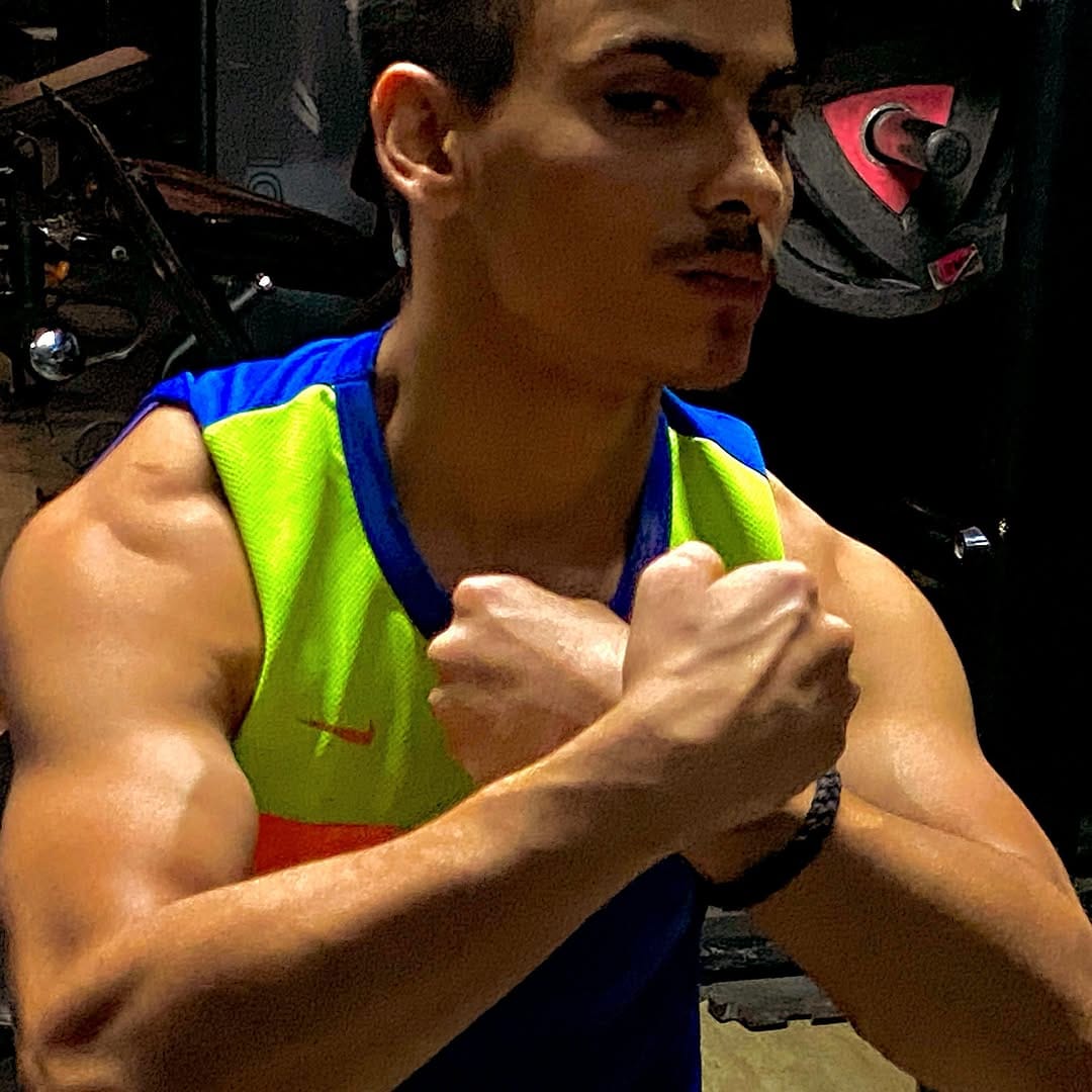 Post 5 by ❤️‍🔥KARTIK❤️‍🔥 on Instagram (image)