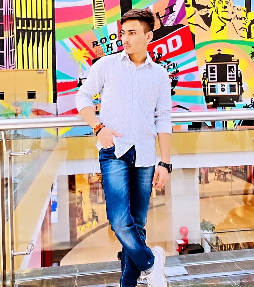 Post 7 by ❤️‍🔥KARTIK❤️‍🔥 on Instagram (image)